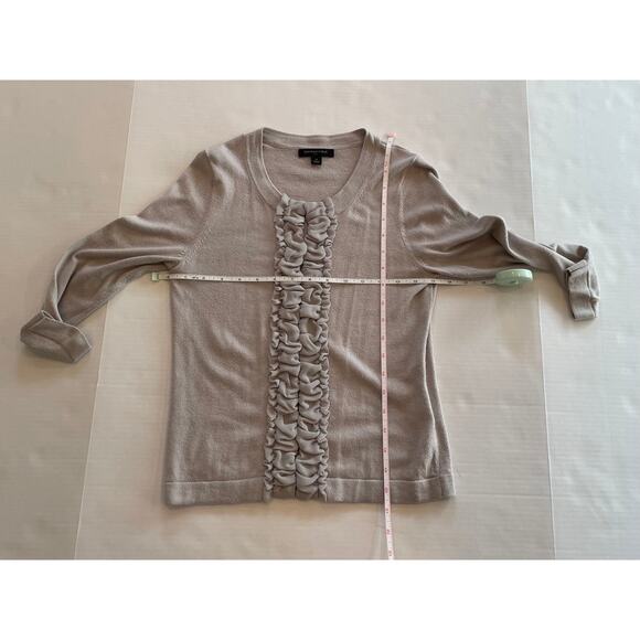 Banana Republic Factory Light Gray 3/4 Sleeve Cardigan Ruffle Trim Size XS - Picture 11 of 14